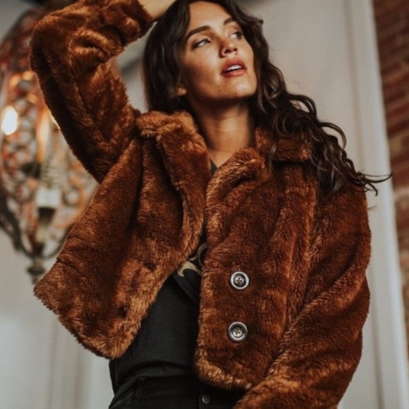 Free People Jackets & Blazers - Free People Faux Fur Brown Cropped Teddy Coat